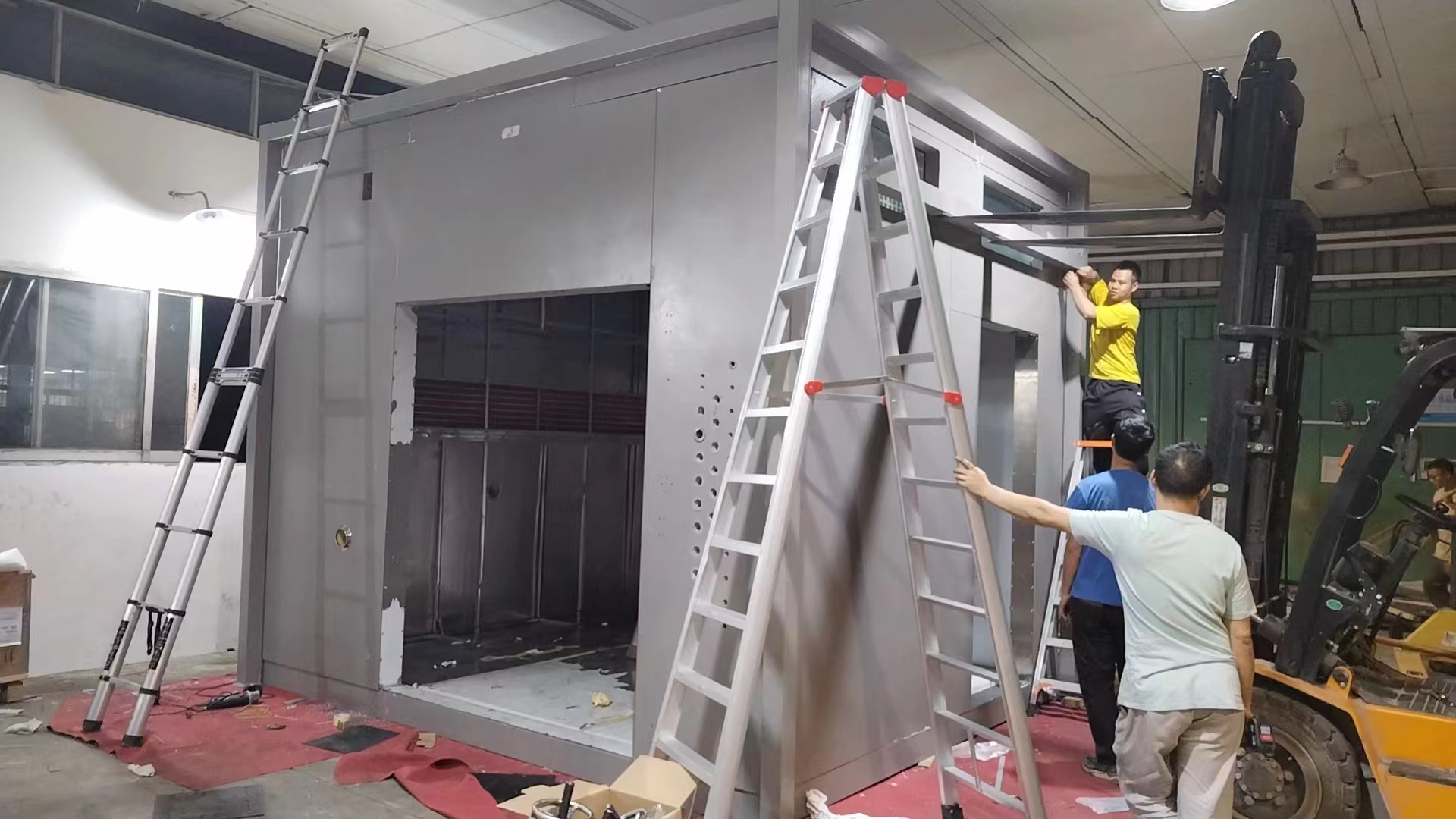 **陜西客戶選購勤卓設備80立方恒溫恒濕環(huán)境倉**