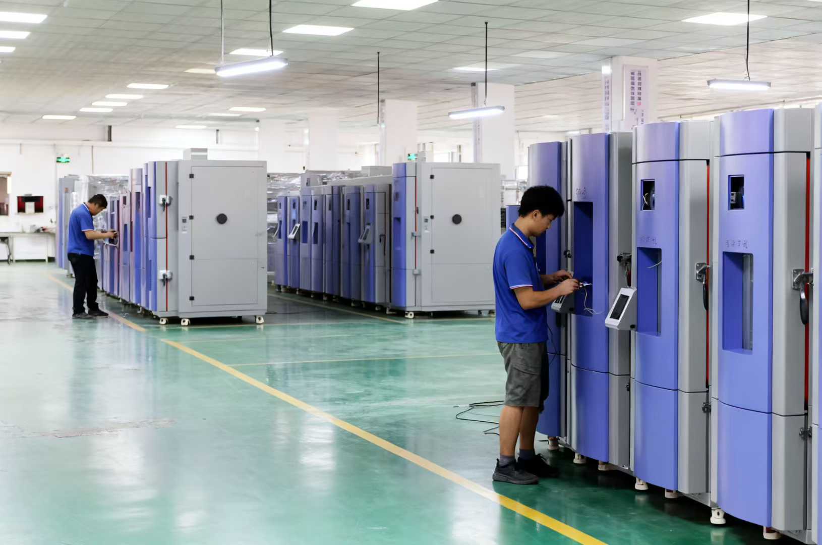 恒溫恒濕試驗箱電機異響是什么原因